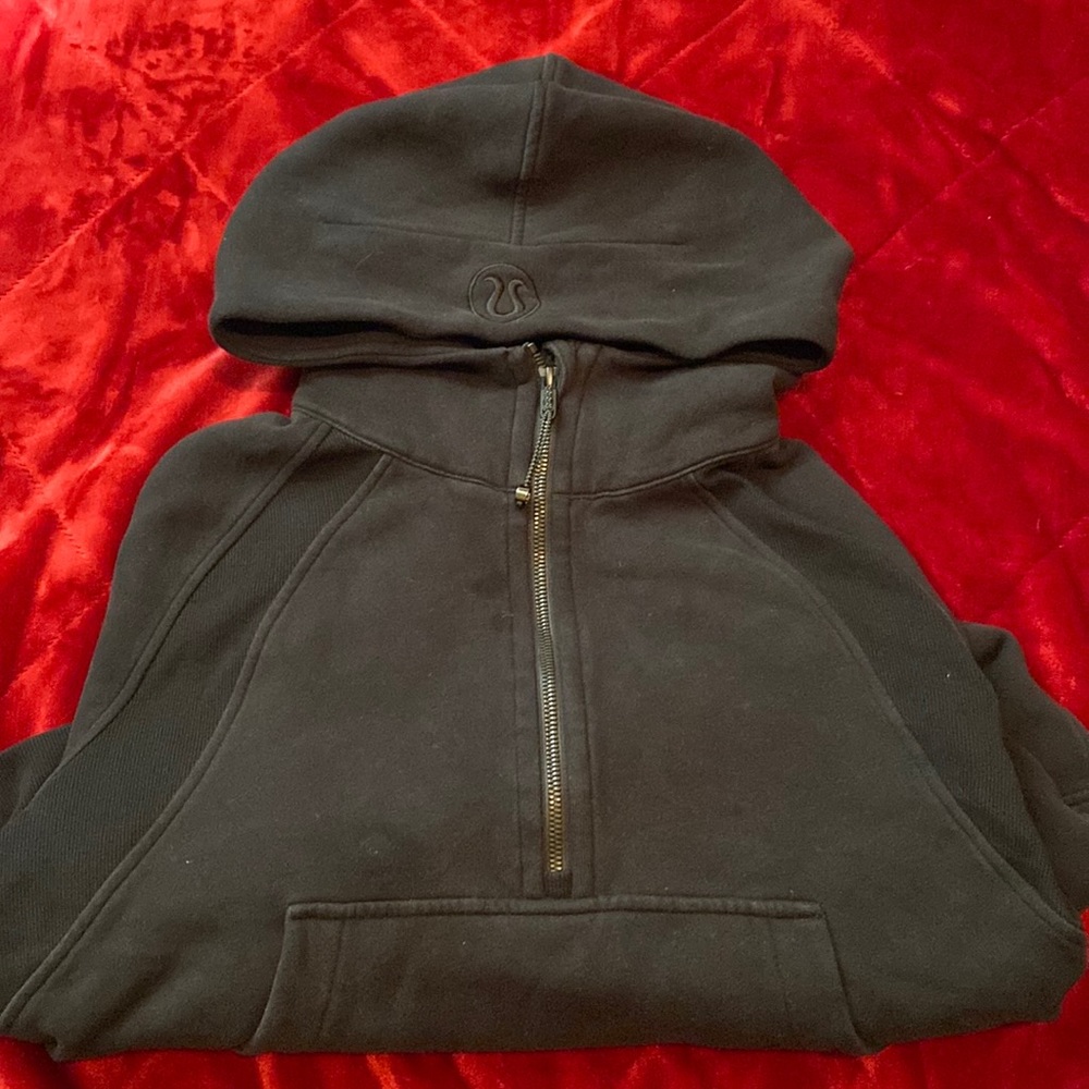 Lululemon Zip Scuba